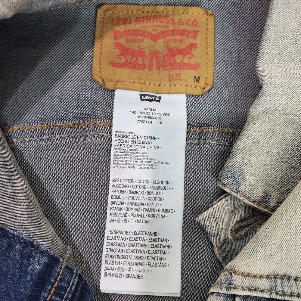 Levi's Levi Strauss & Co Denim Jean Trucker Jacket Unisex Size M 10-12 Yrs. NWT - Picture 7 of 11